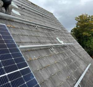 Safe and robudt solar panel installation